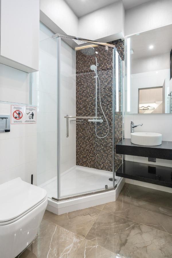 Luteranskaya Apartments Киев Екстериор снимка